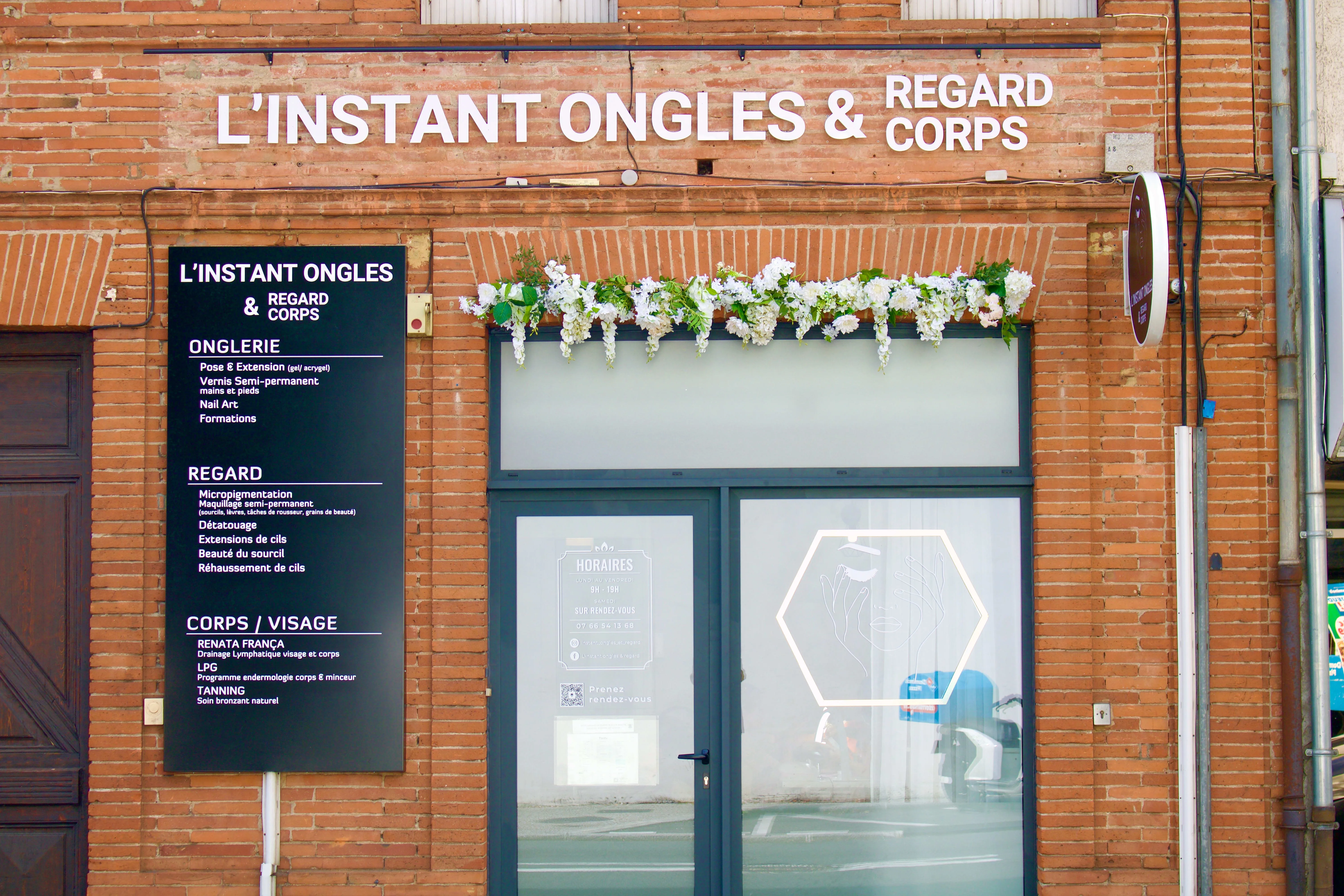 L'Instant Ongles et Regard