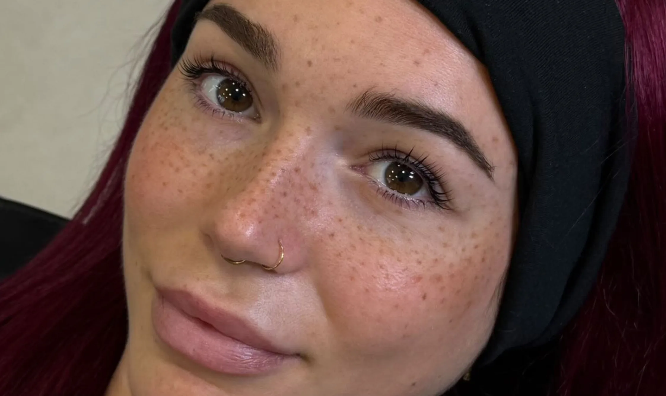 ENFANTS TERRIBLES - Tâches de Rousseur - Piercing - Strass Dentaire