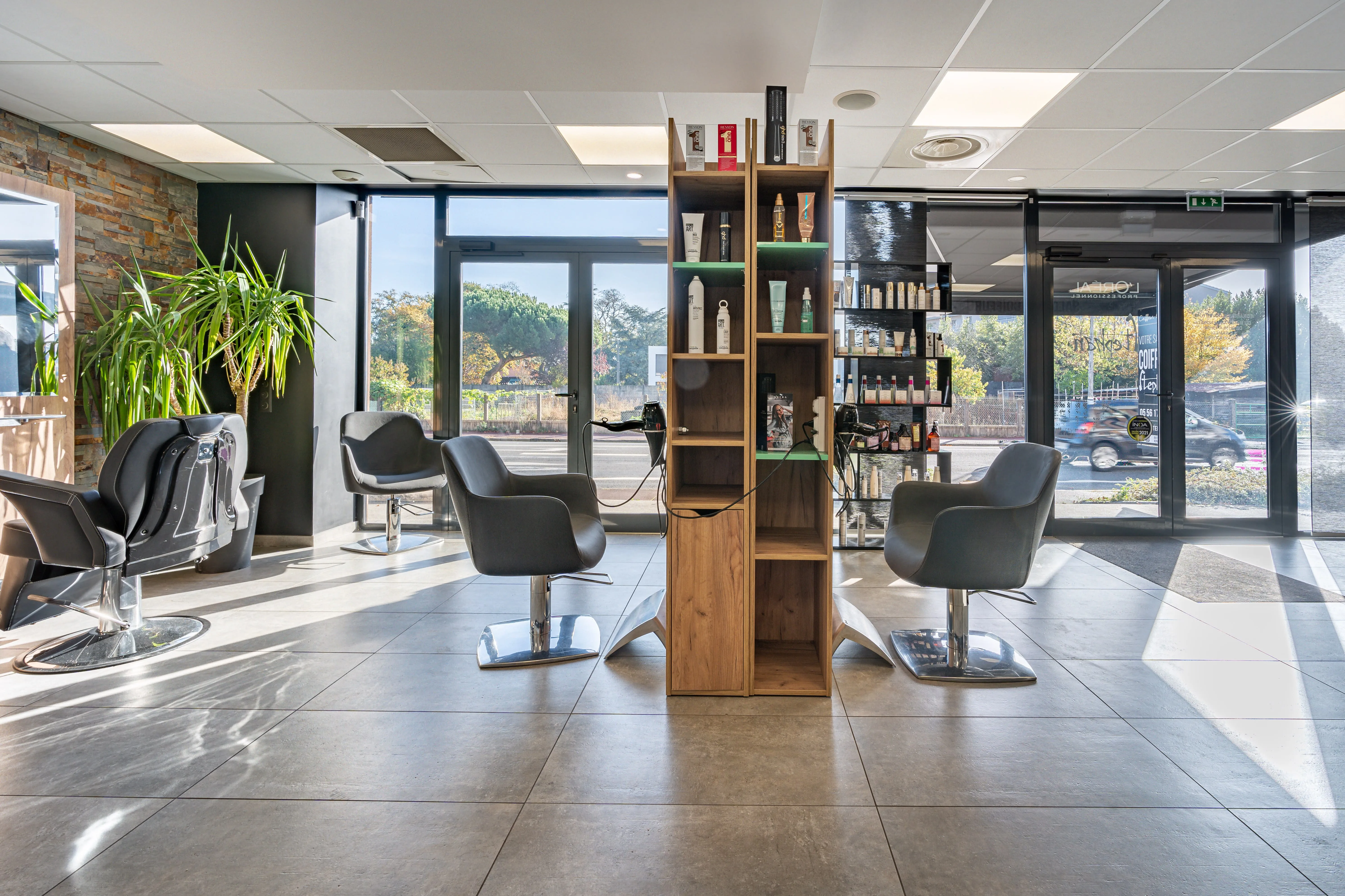 Signature Hair Designer