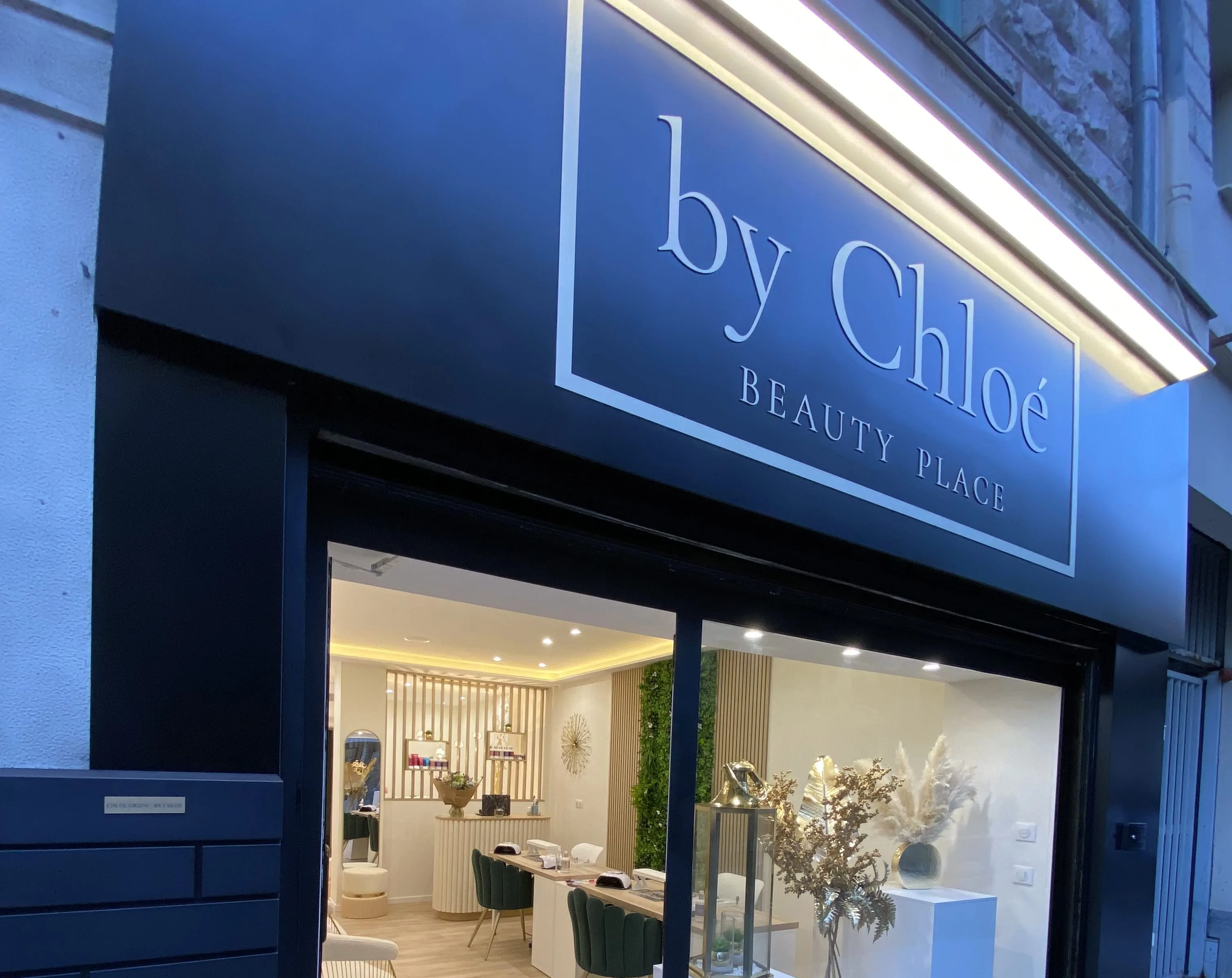 By Chloe Beauty Place