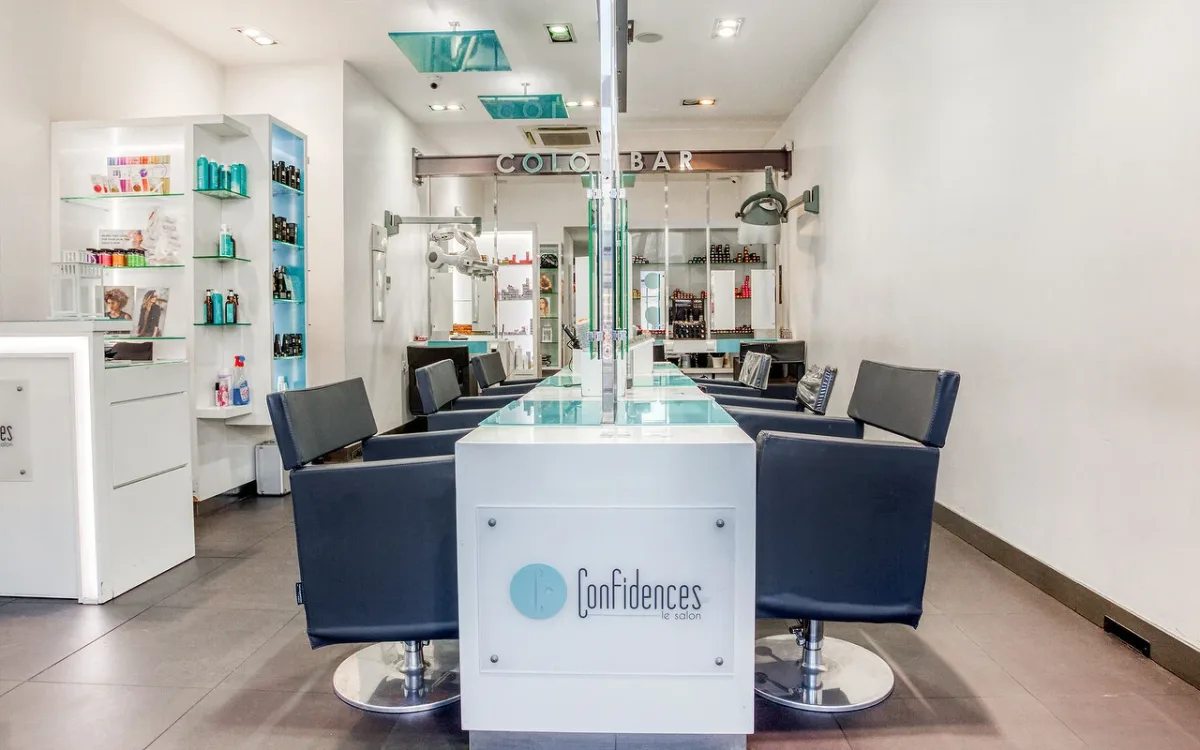 Confidences Le Salon - Lumiere